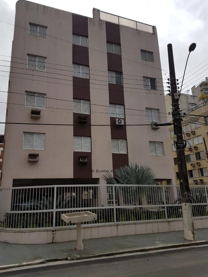 Apartamento Recém-Reformado! Amplo e Belíssimo! - 3 quadras do mar! Guarujá Esterno foto