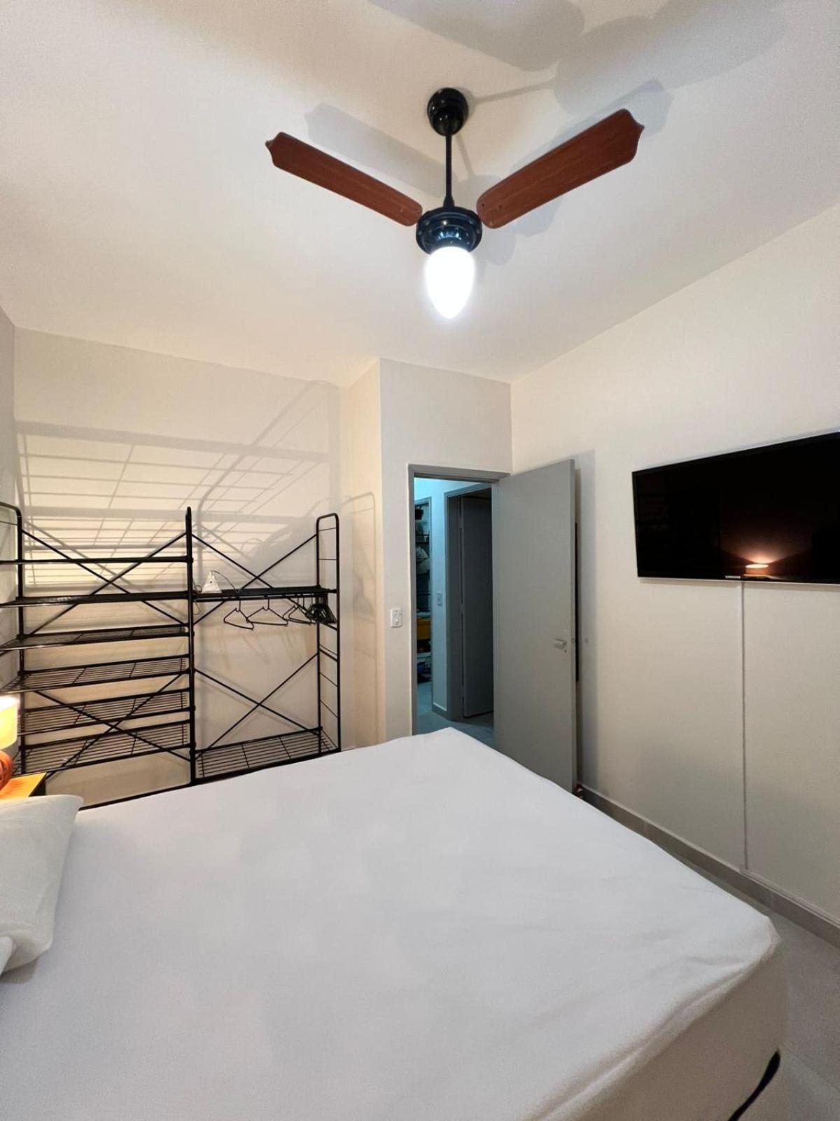 Apartamento Recém-Reformado! Amplo e Belíssimo! - 3 quadras do mar! Guarujá Esterno foto
